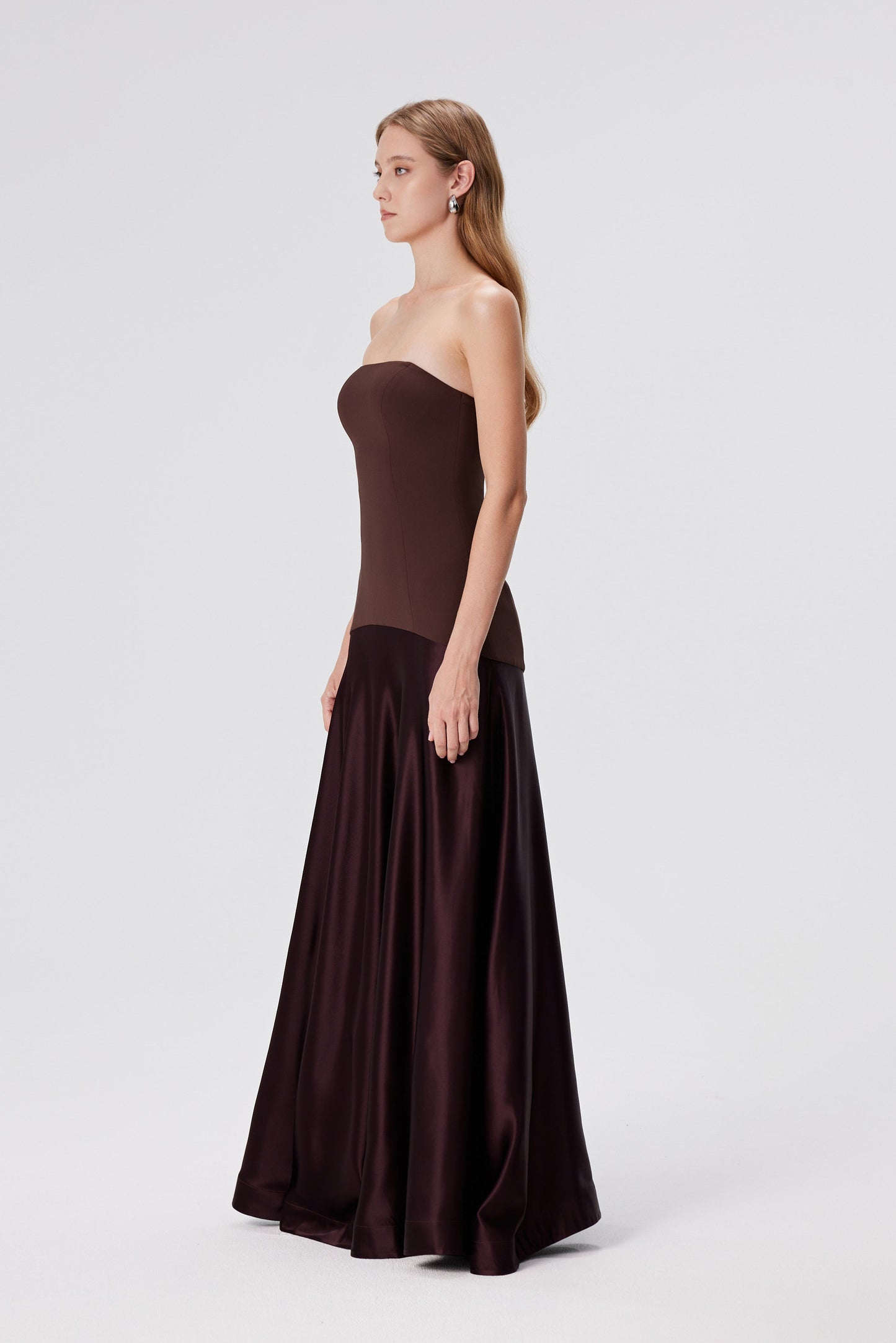 Lunaria | Elegante contourjurk