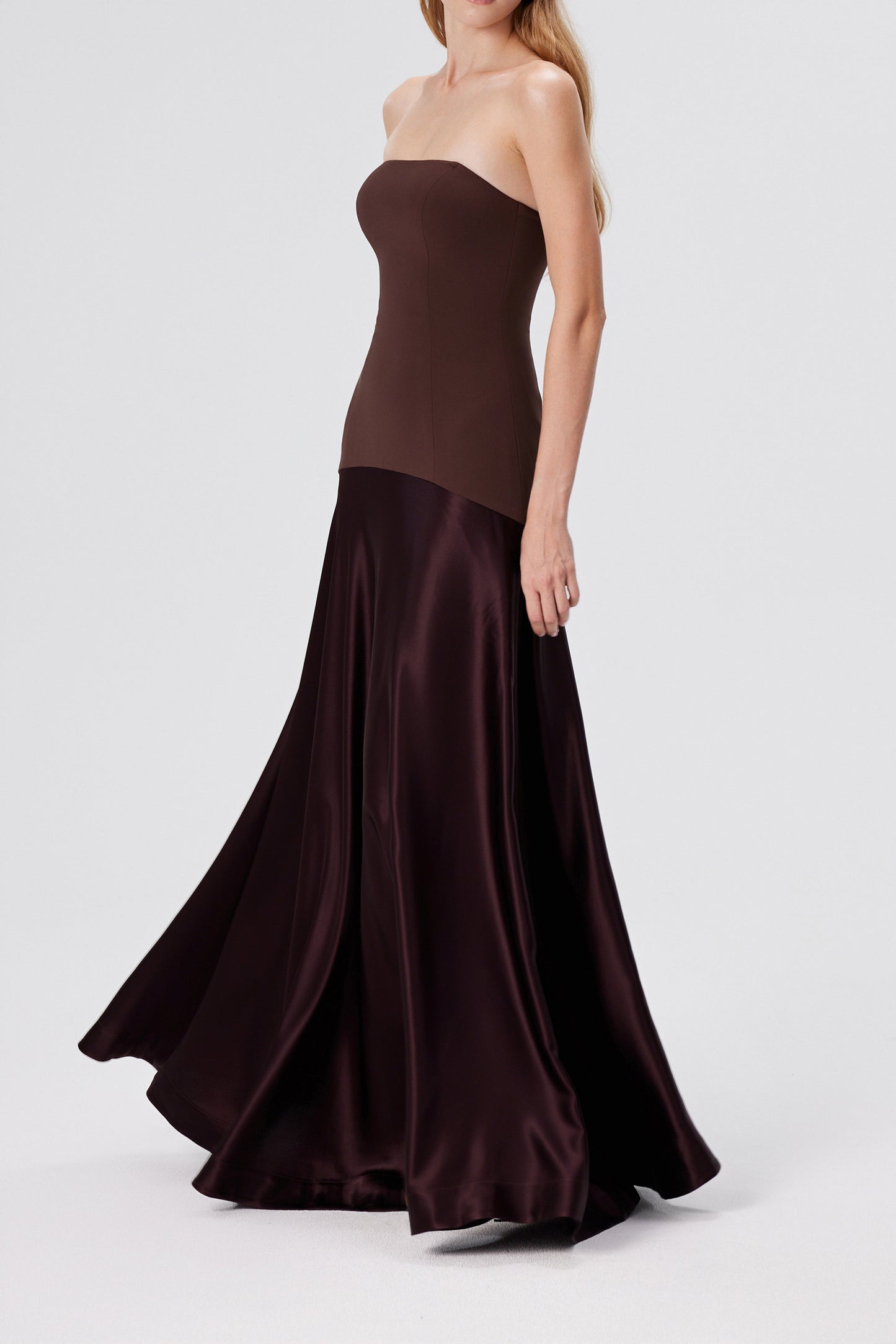 Lunaria | Elegante contourjurk
